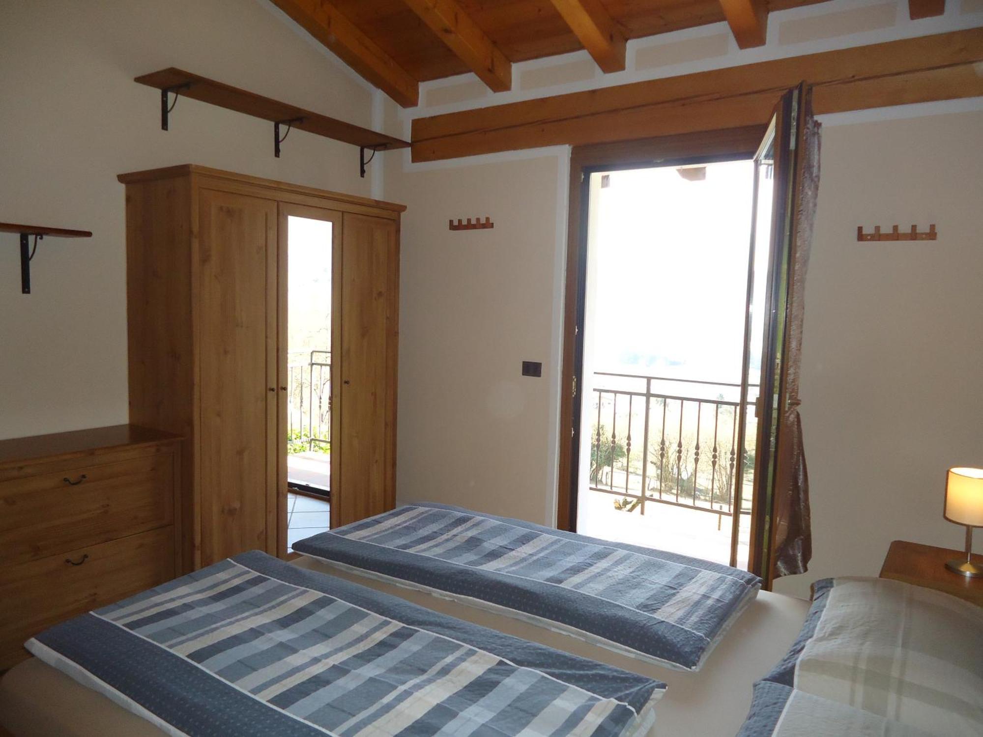 Casa Carla, Bis 4 Personen, Garten, Balkon Mit Blick Auf Den See Und Die Berge Crone Exterior photo