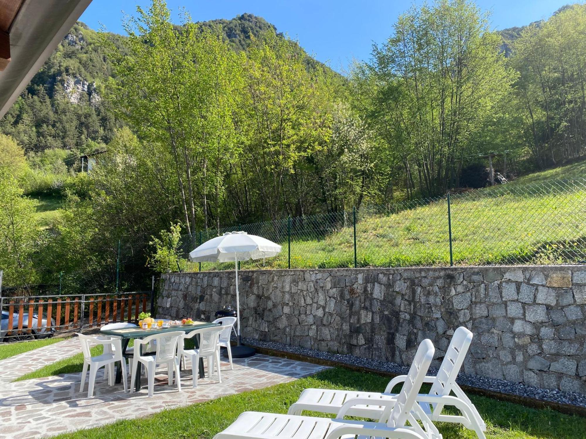 Casa Carla, Bis 4 Personen, Garten, Balkon Mit Blick Auf Den See Und Die Berge Crone Exterior photo
